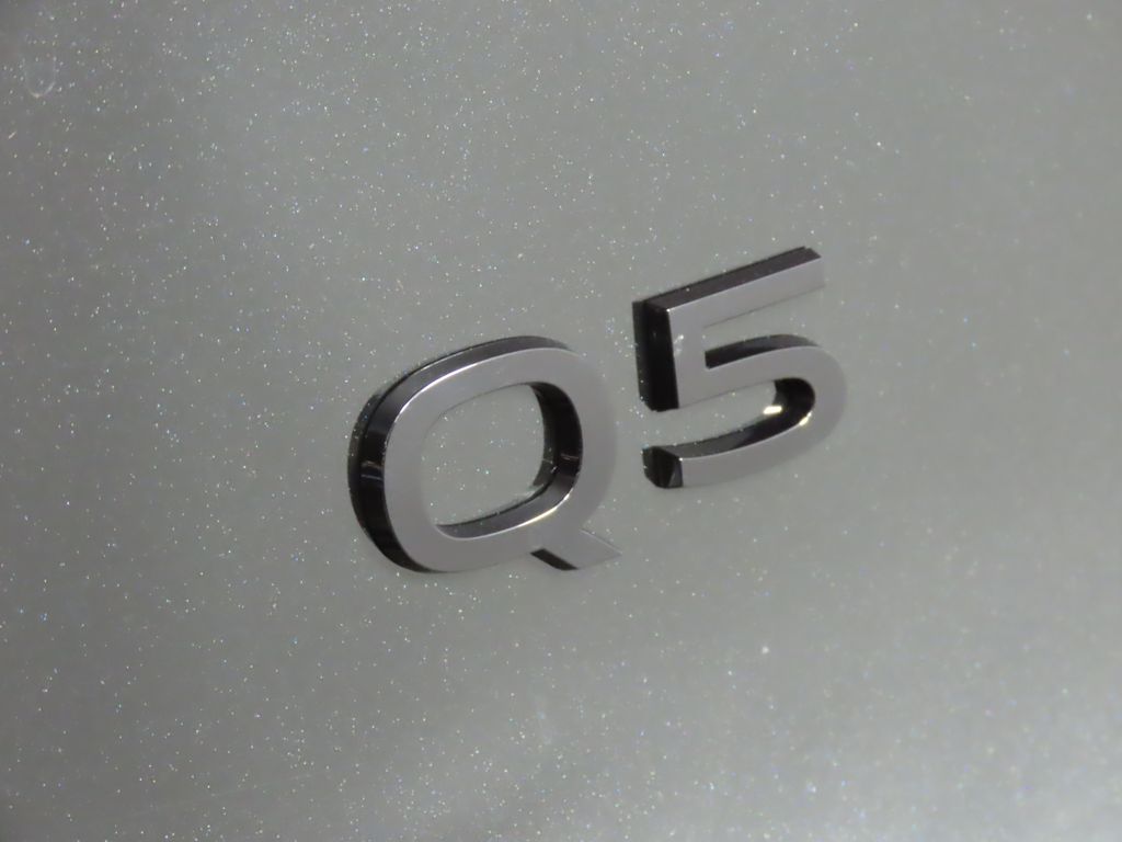 Thumbnail: 2025 Audi Q5 - 9