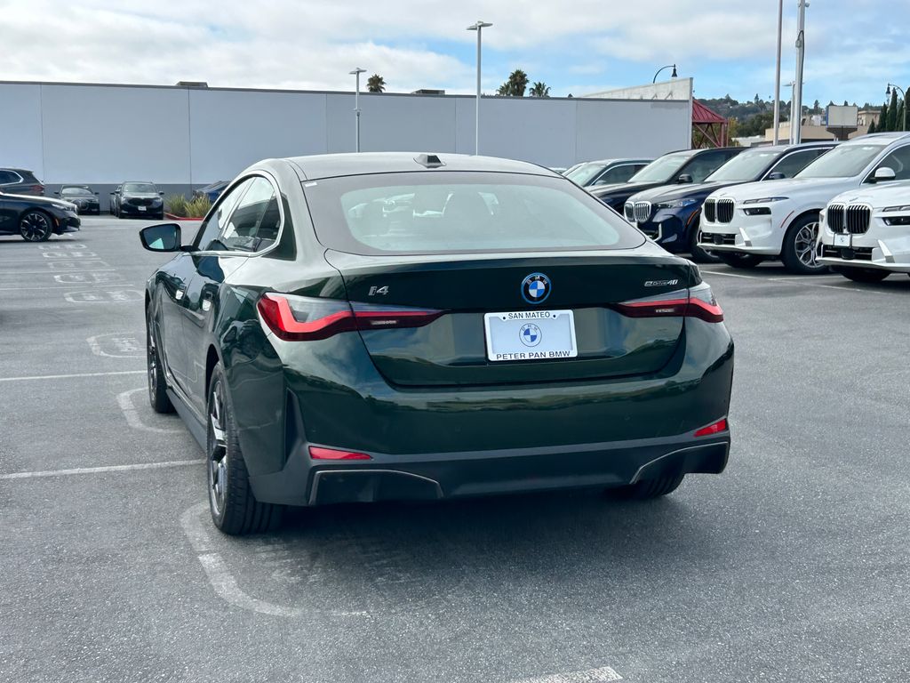 Thumbnail: 2023 BMW i4 - 3