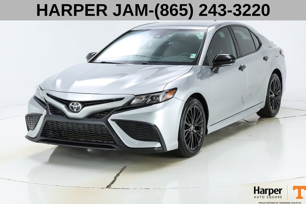 2021 Toyota Camry SE Nightshade FWD