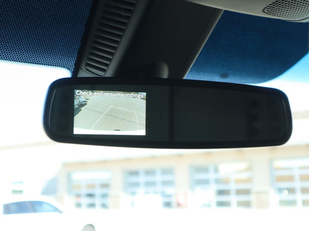 Thumbnail: 2025 Mercedes-Benz Sprinter - 15