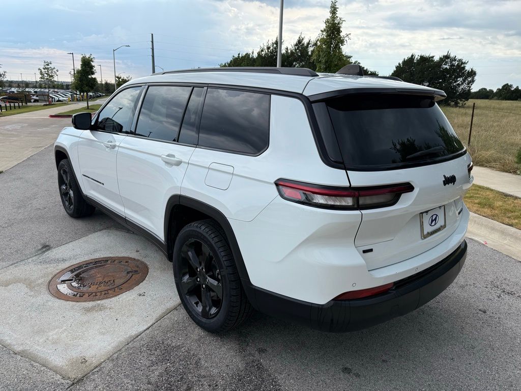 Thumbnail: 2023 Jeep Grand Cherokee L - 7