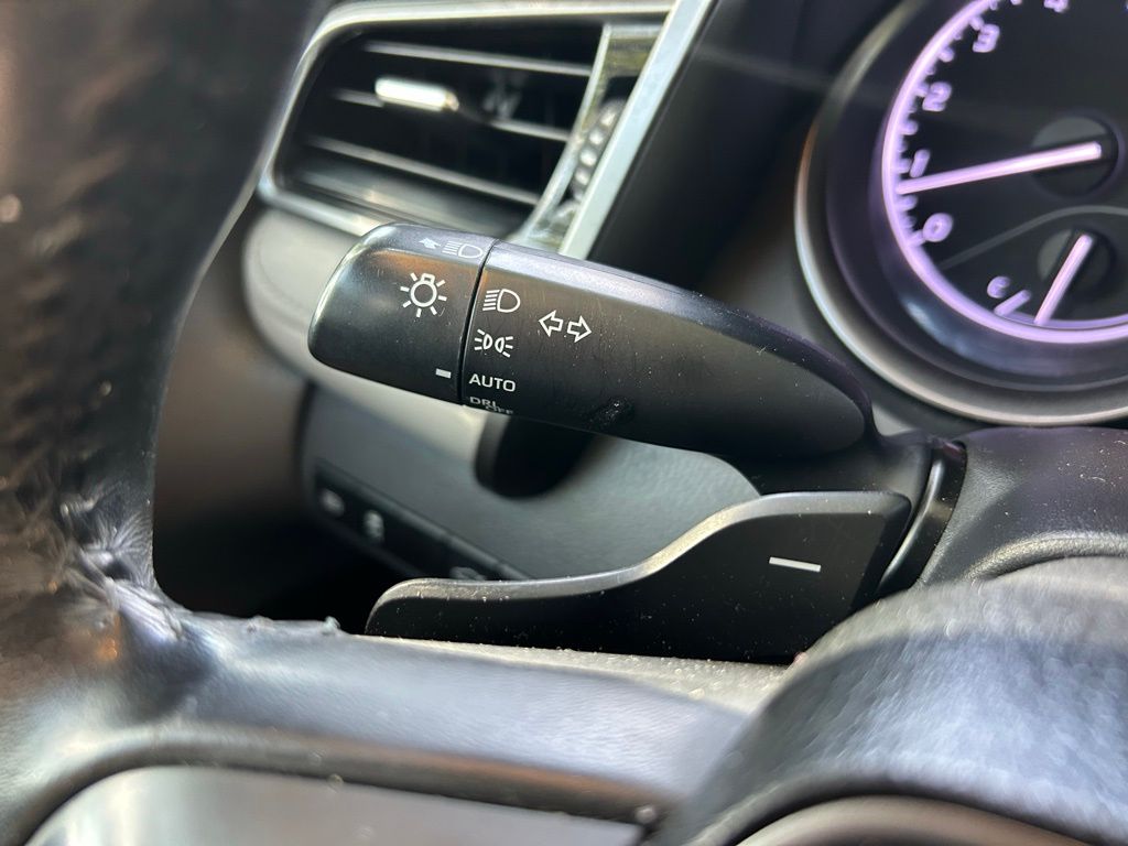 2021 Toyota Camry SE 22