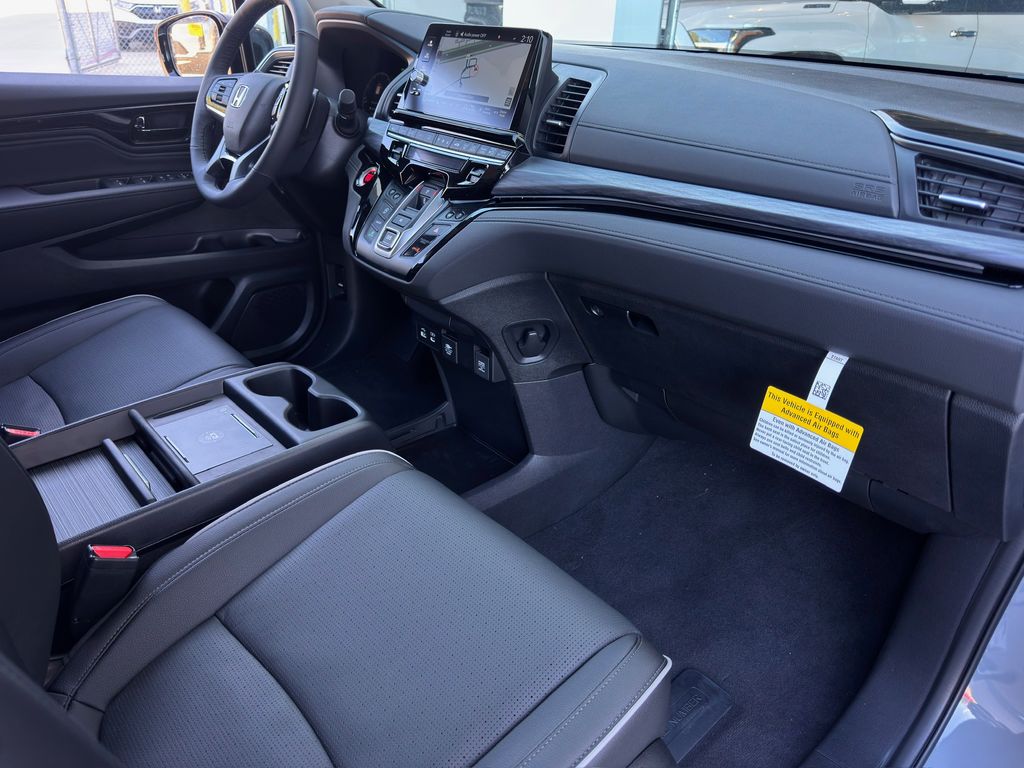 2026 Honda Odyssey Elite Gray at Community Honda