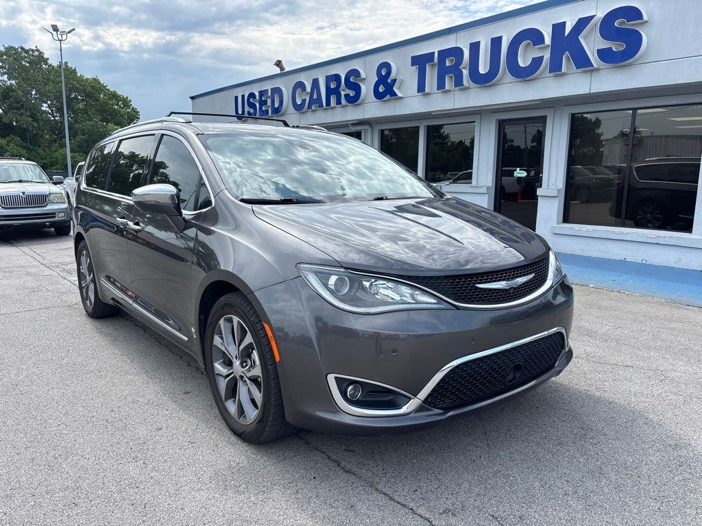 2017 Chrysler Pacifica Limited FWD