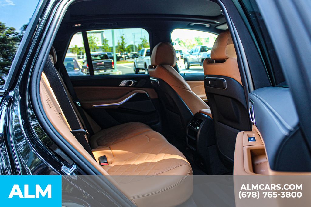 Used 2026 Black BMW sDrive40i image 19