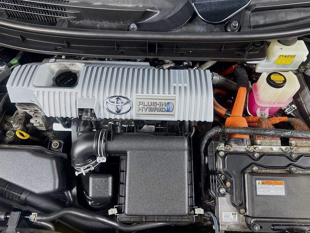 Used Car 2014 Toyota Prius Plug-in  For Sale Under $10,000 In Austin, Texas