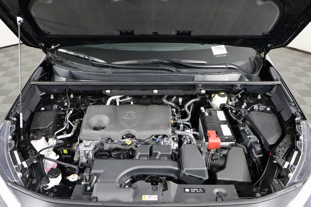 Thumbnail: 2025 Toyota RAV4 - 9