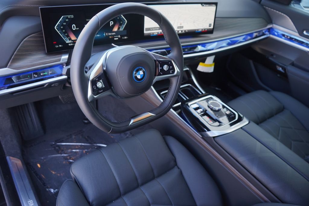 2024 BMW i7 xDrive60 12