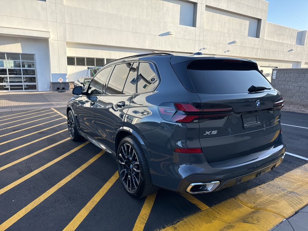 Thumbnail: 2026 BMW X5 - 7