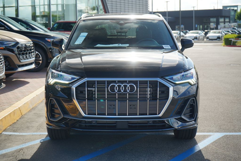 Thumbnail: 2025 Audi Q3 - 5