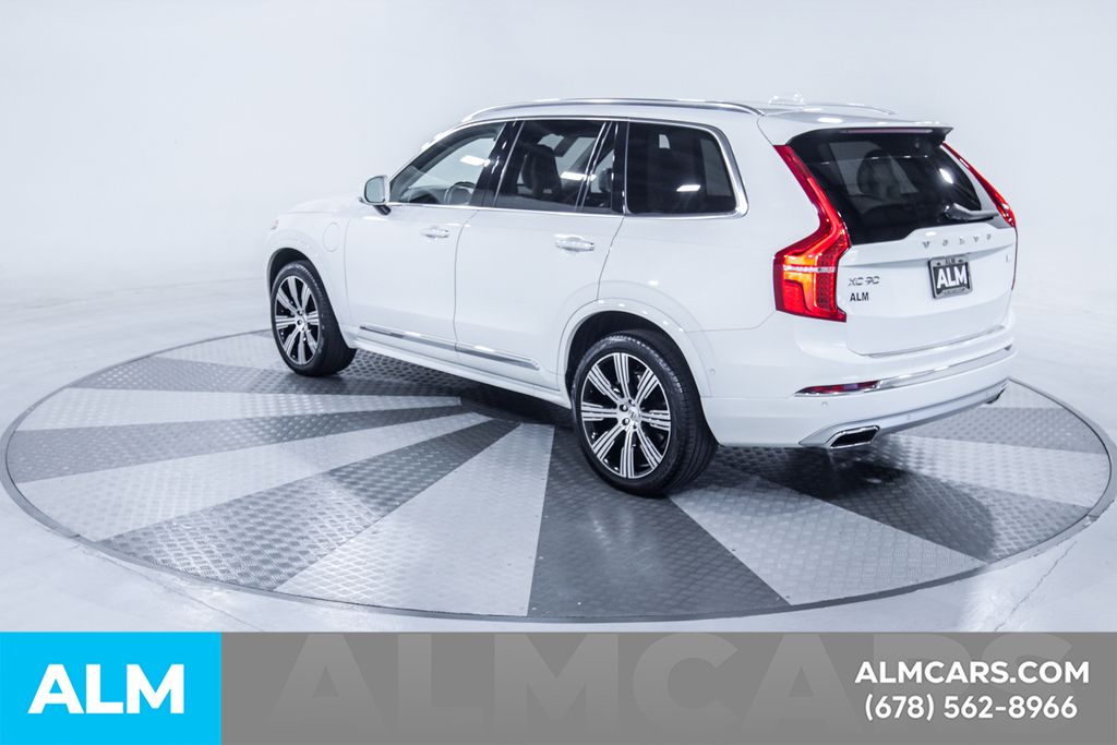 Used 2021 White Volvo T8 Inscription 6 Passenger image 7