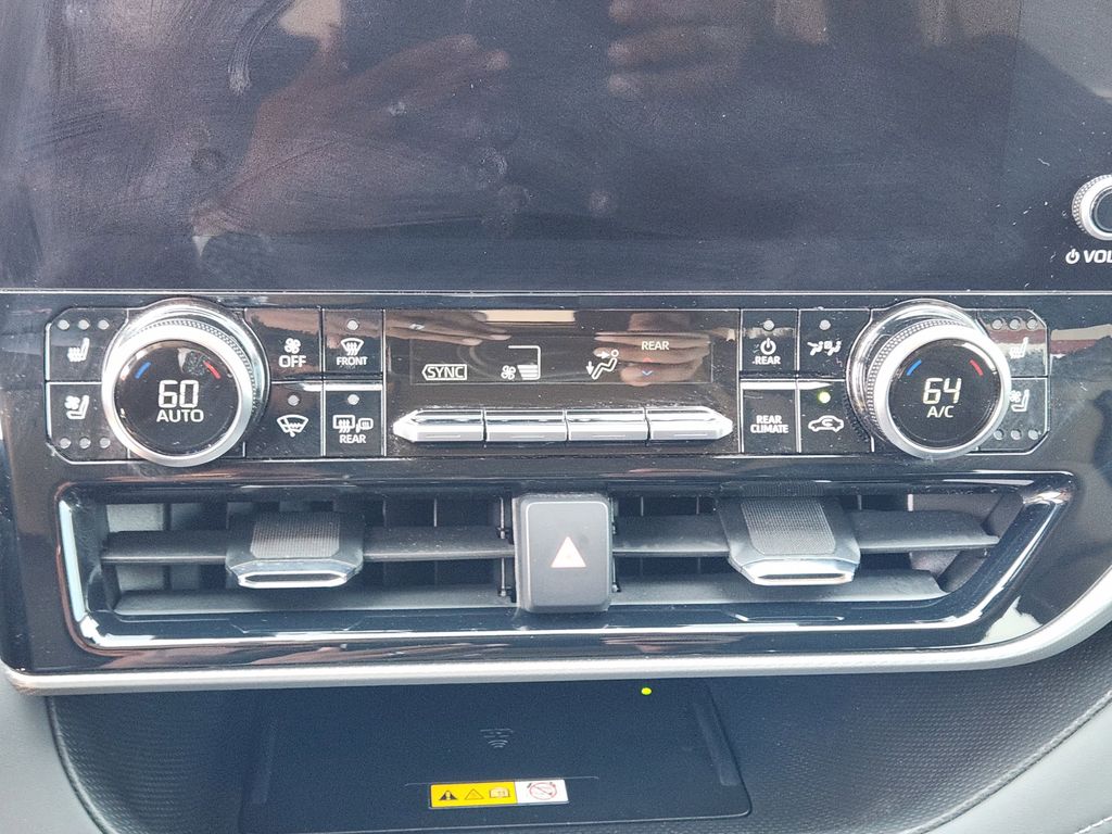 Used 2024 Toyota Highlander SUV