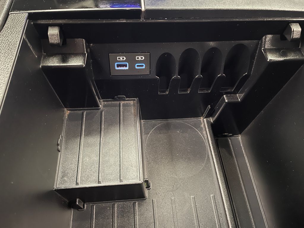 Thumbnail: 2022 Toyota Tundra - 32