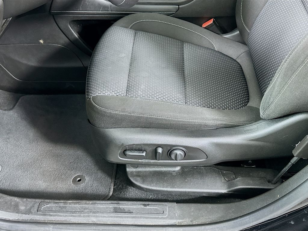 Thumbnail: 2020 GMC Acadia - 19