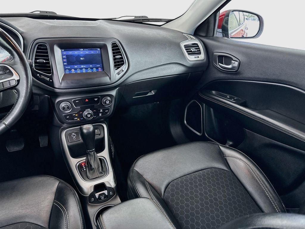 Thumbnail: 2019 Jeep Compass - 22