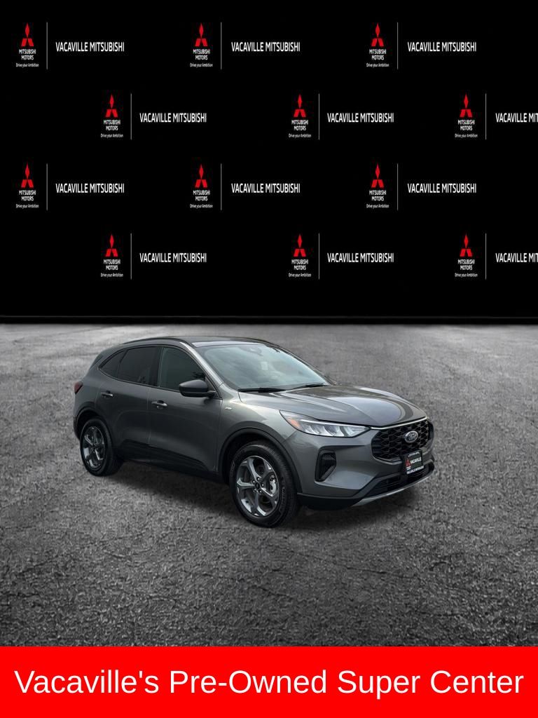 2025 Ford Escape ST-Line FWD's photo