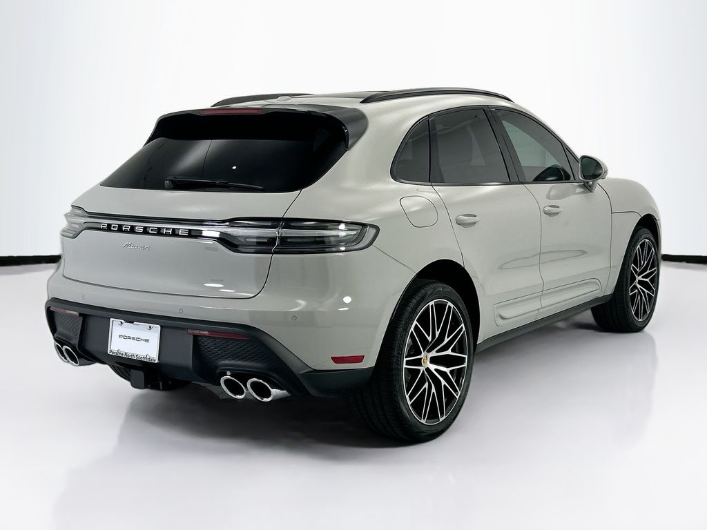 Thumbnail: 2026 Porsche Macan - 7