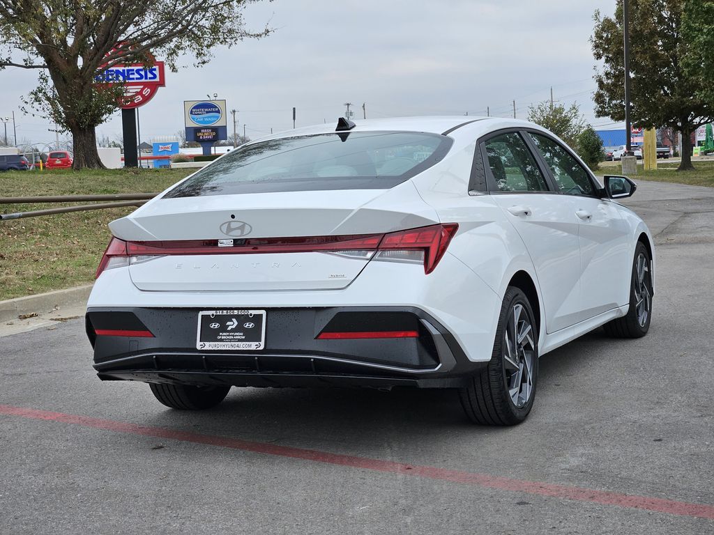 2025 Hyundai Elantra Hybrid