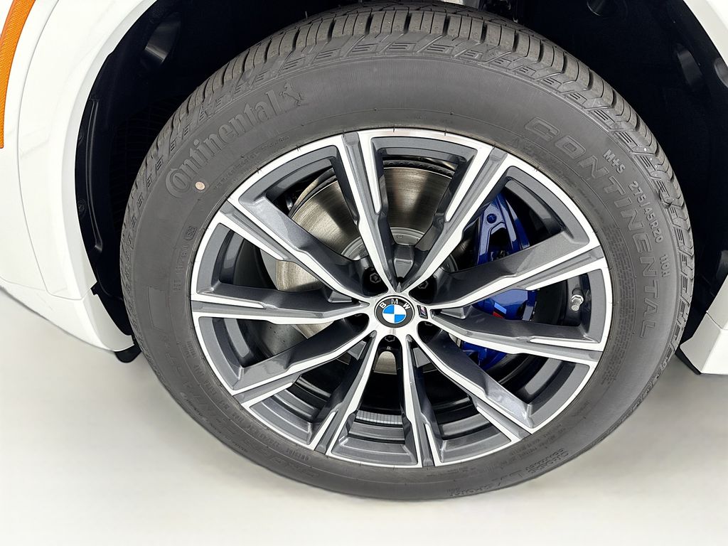 Thumbnail: 2027 BMW X6 - 29