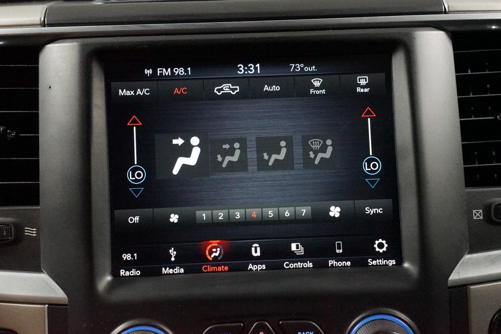 Thumbnail: 2019 RAM 1500 Classic - 19