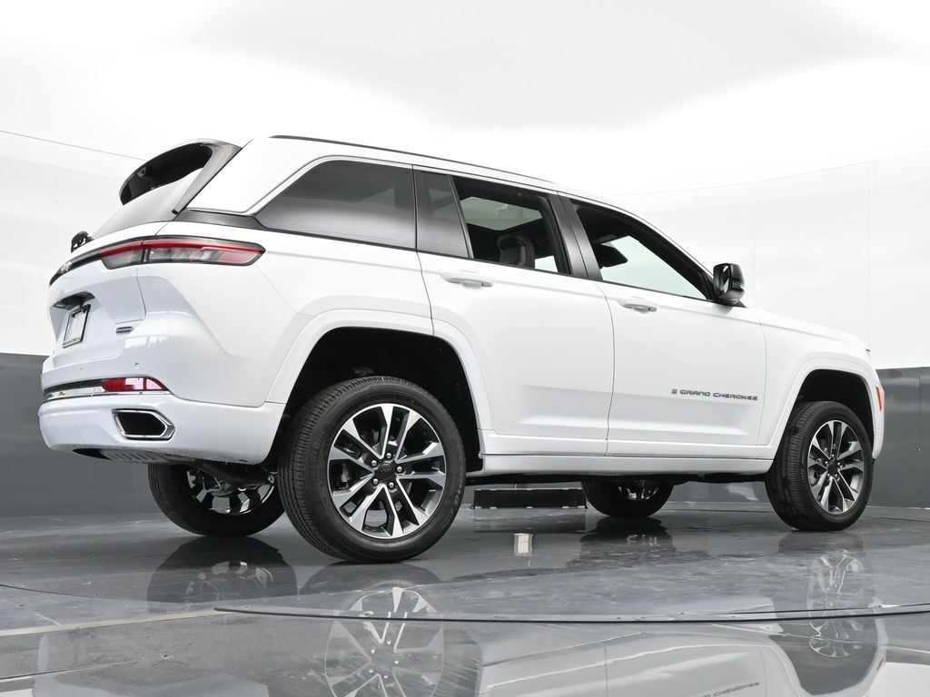 Used 2024 Bright White Clearcoat Jeep Overland image 63