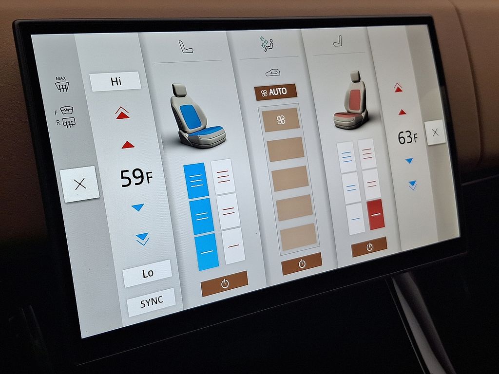 Thumbnail: 2025 Land Rover Range Rover Sport - 11