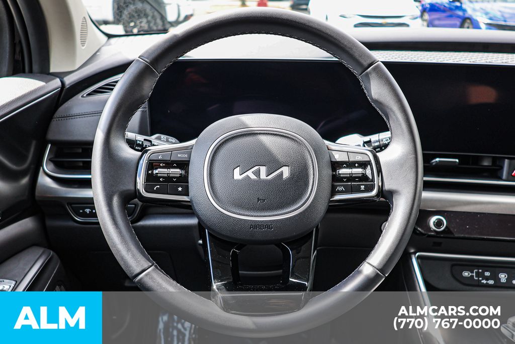 Used 2025 Black Kia SX image 34