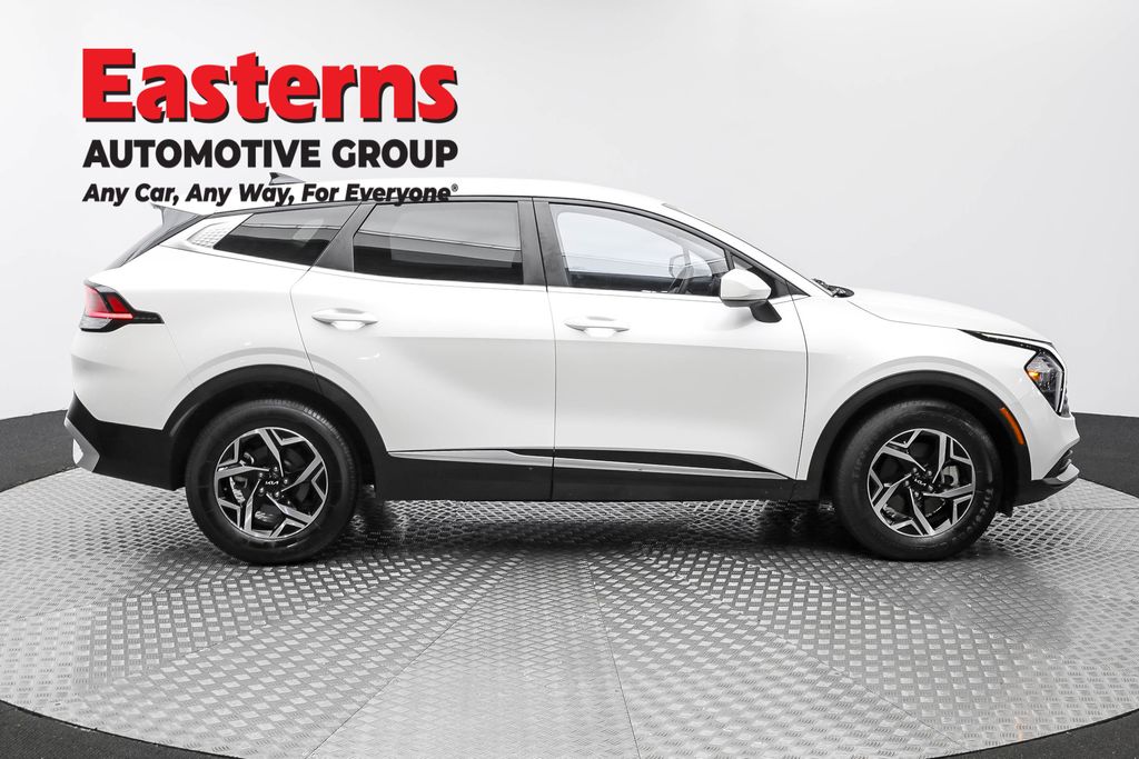 Used 2023 White Kia LX image 4