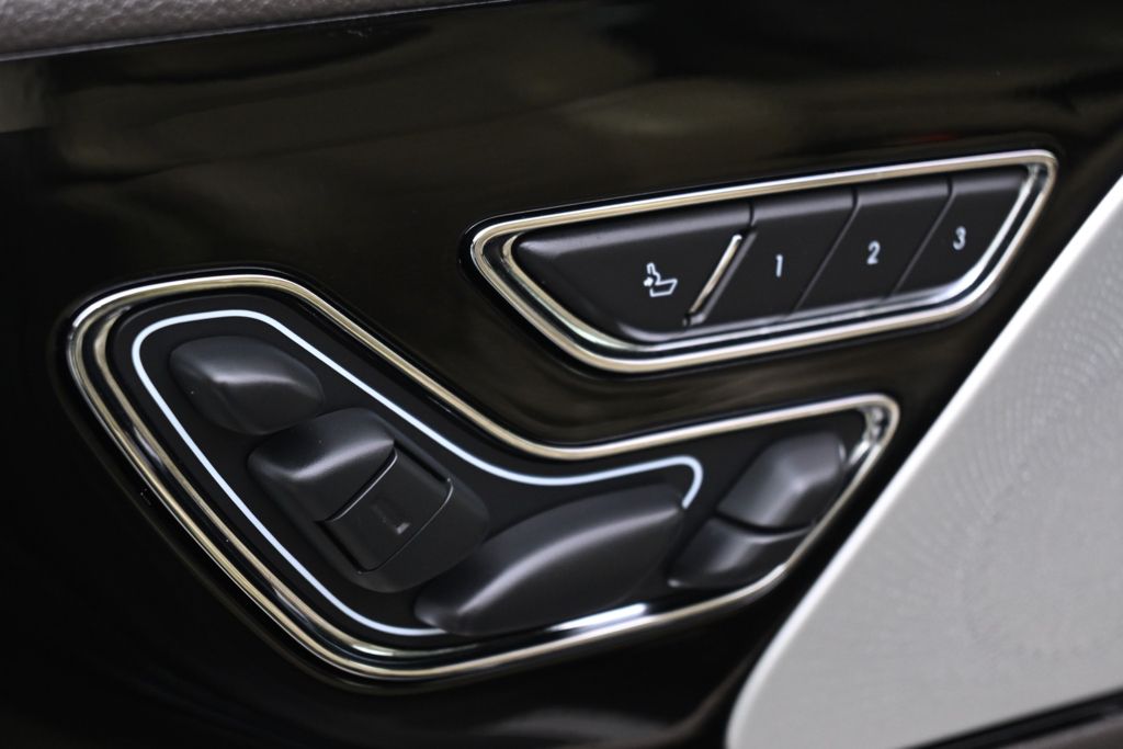 Certified Used 2021 Blue Lincoln Reserve image 14