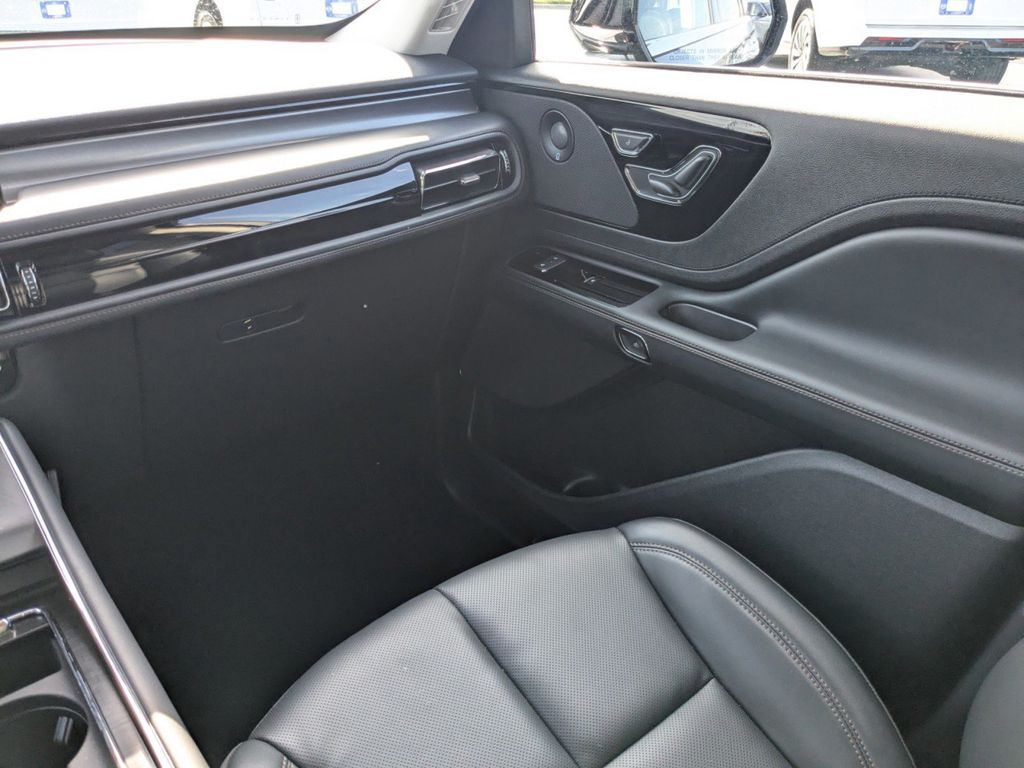 2025 Lincoln Aviator Premiere