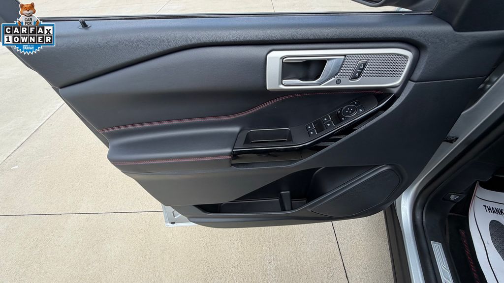 2023 Ford Explorer ST-LINE - Photo 23