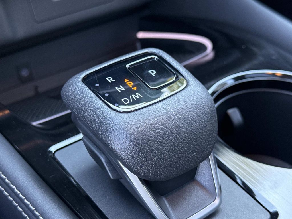 2026 Nissan Rogue Platinum - Photo 7