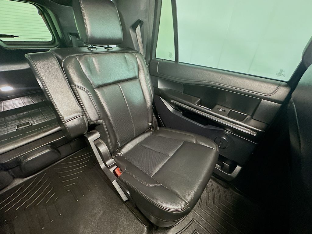 Used 2021 Black Ford XLT image 14