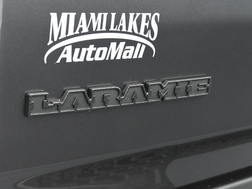 New 2026 Granite Crystal Metallic Clearcoat Ram Laramie image 37
