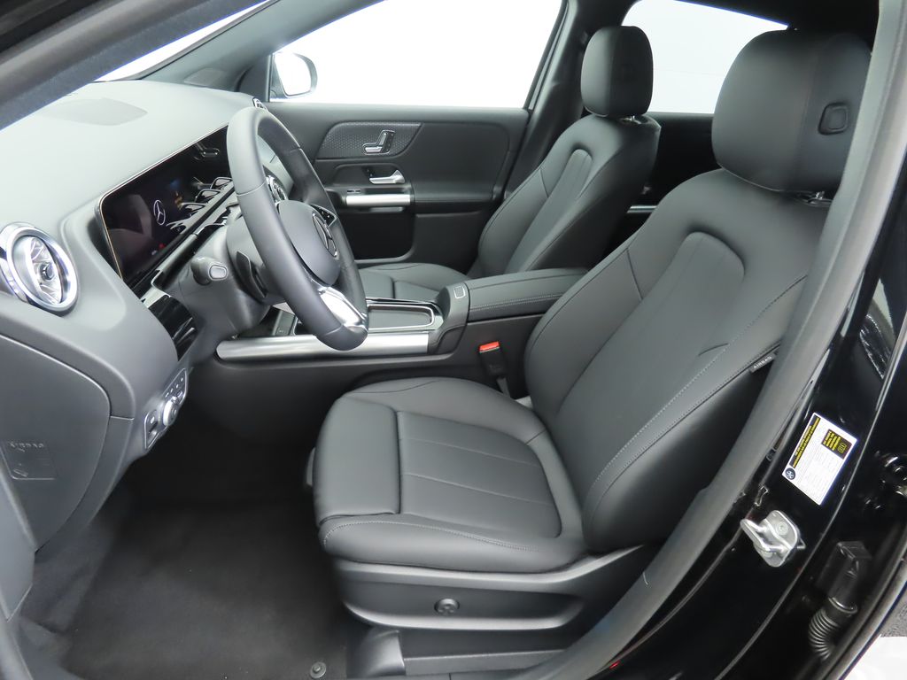 Thumbnail: 2025 Mercedes-Benz GLA - 19