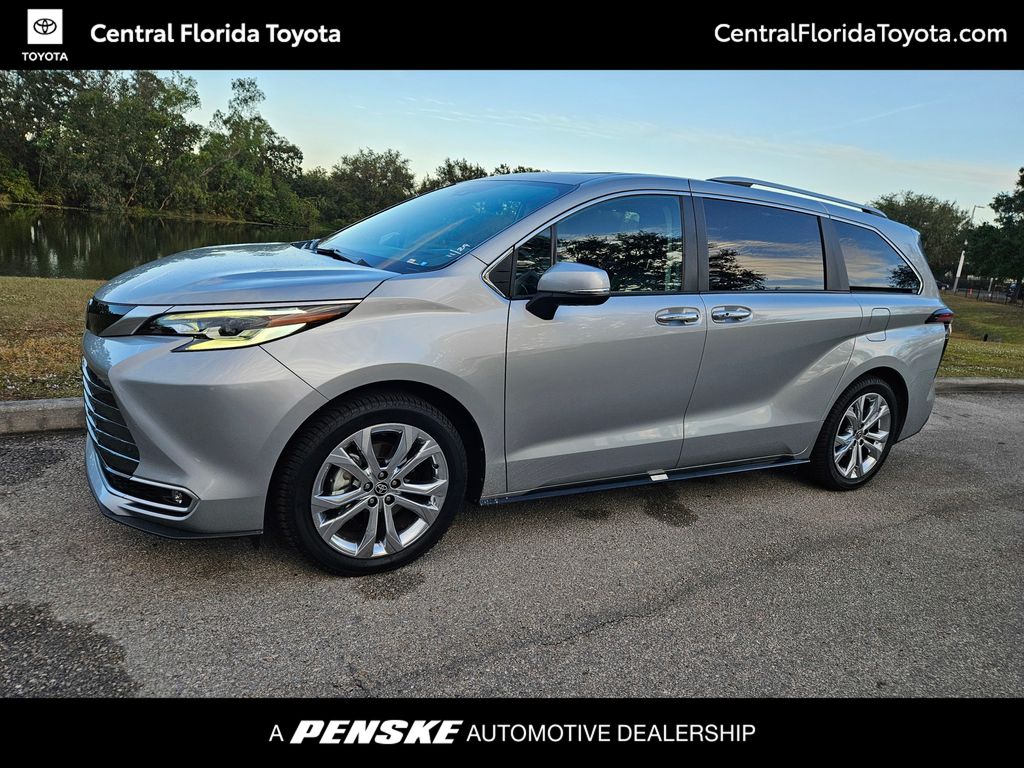 2023 Toyota Sienna Platinum -
                Orlando, FL