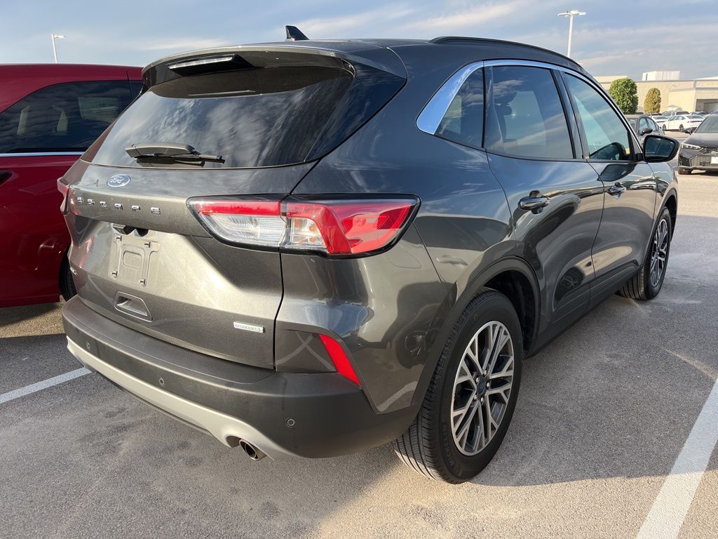 Thumbnail: 2020 Ford Escape - 3