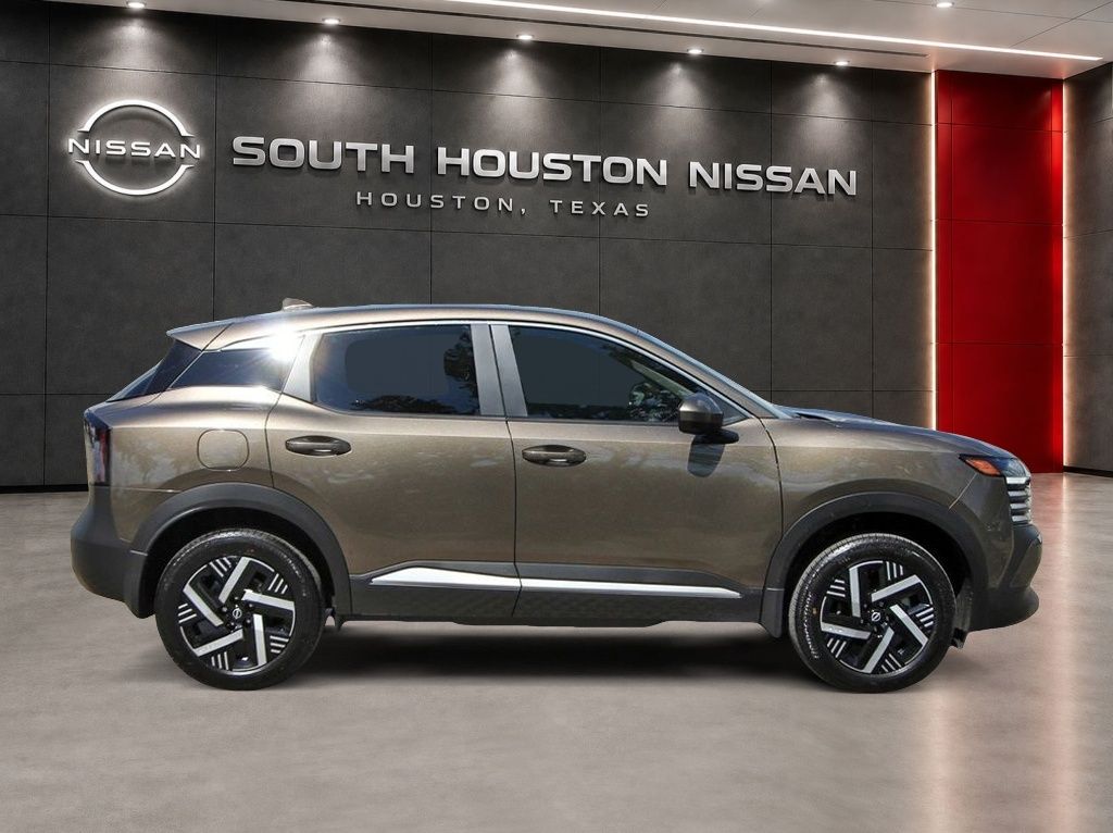 2025 Nissan Kicks SV - 4