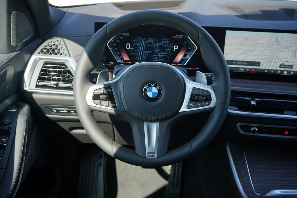 Thumbnail: 2026 BMW X5 - 13