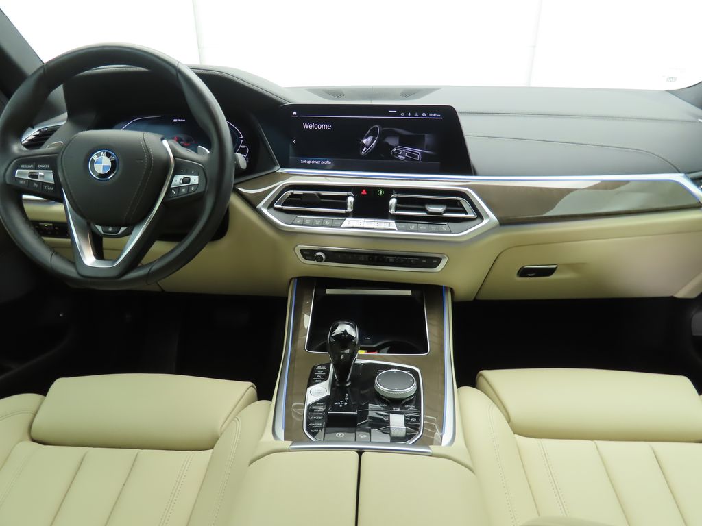Thumbnail: 2022 BMW X5 - 13