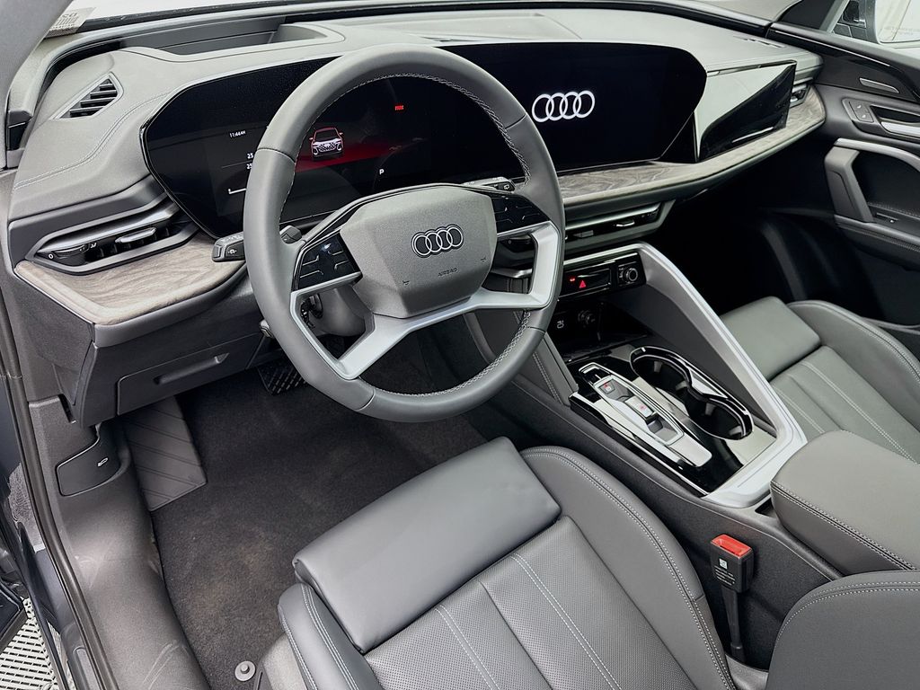 Thumbnail: 2025 Audi Q5 - 9