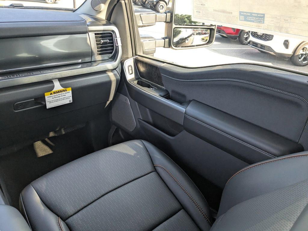 2025 Ford F-250 Super Duty Lariat