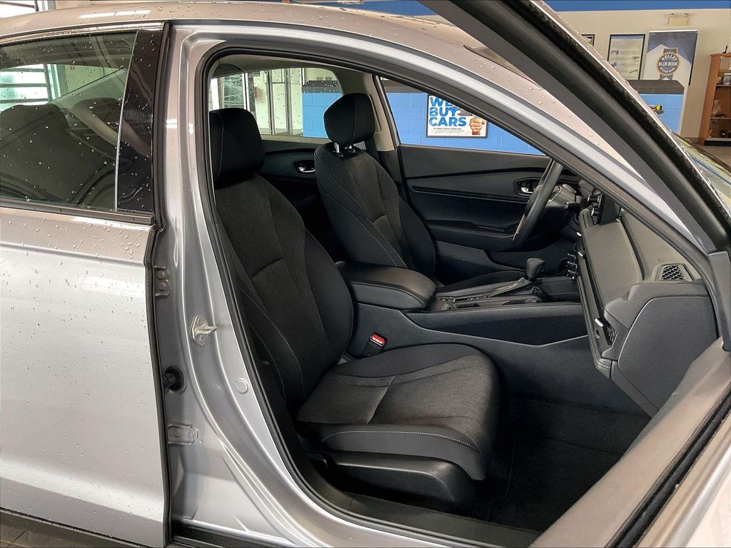 2023 Honda Accord — photo 11