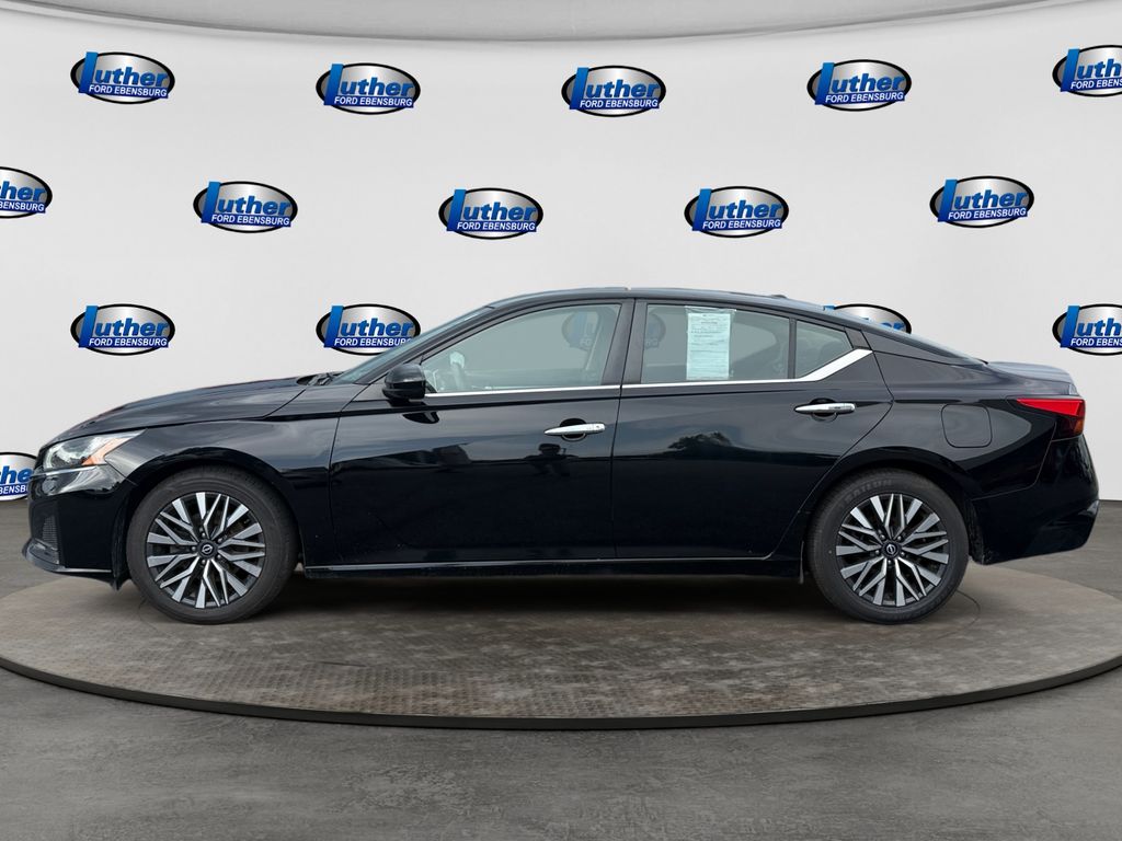 2023 Nissan Altima 2.5 SV Black at Luther Ford