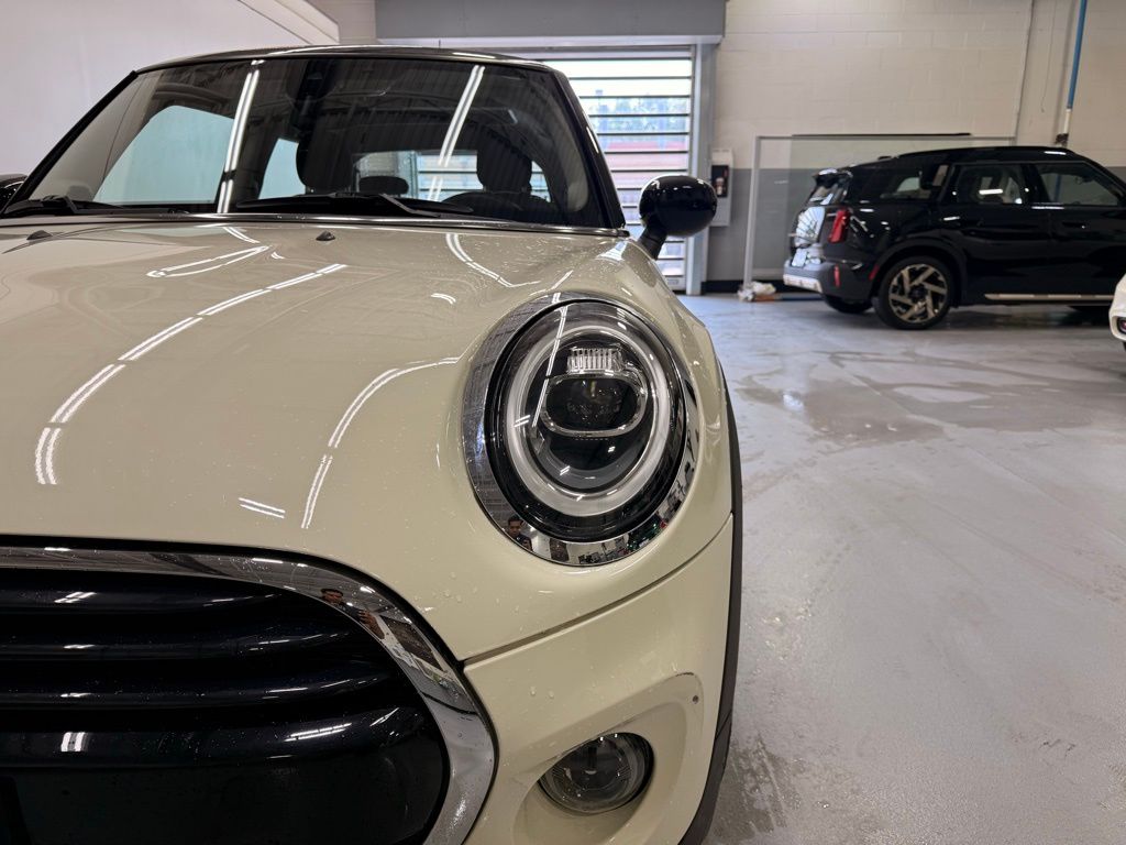 2020 MINI Cooper  9