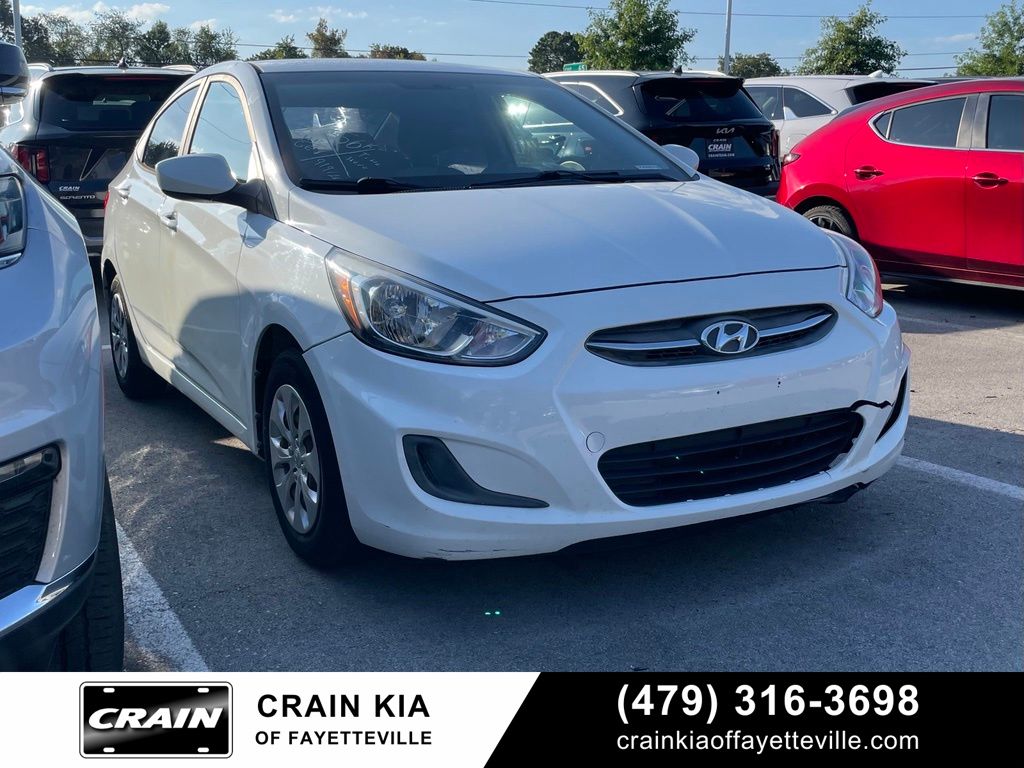  2016 Hyundai Accent SE Sedan FWD   