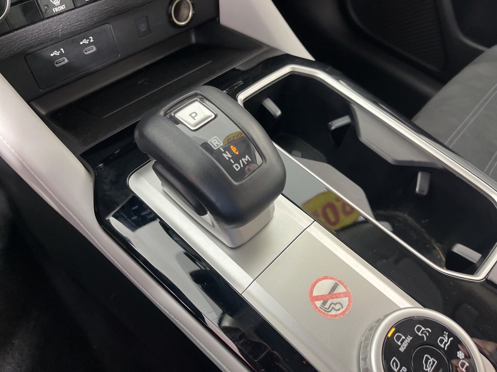 Thumbnail: 2025 Mitsubishi Outlander - 32