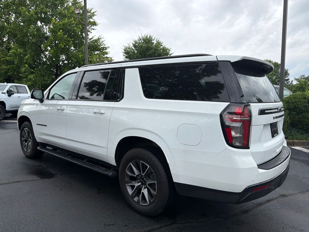 Used 2024 White Chevrolet Z71 image 3