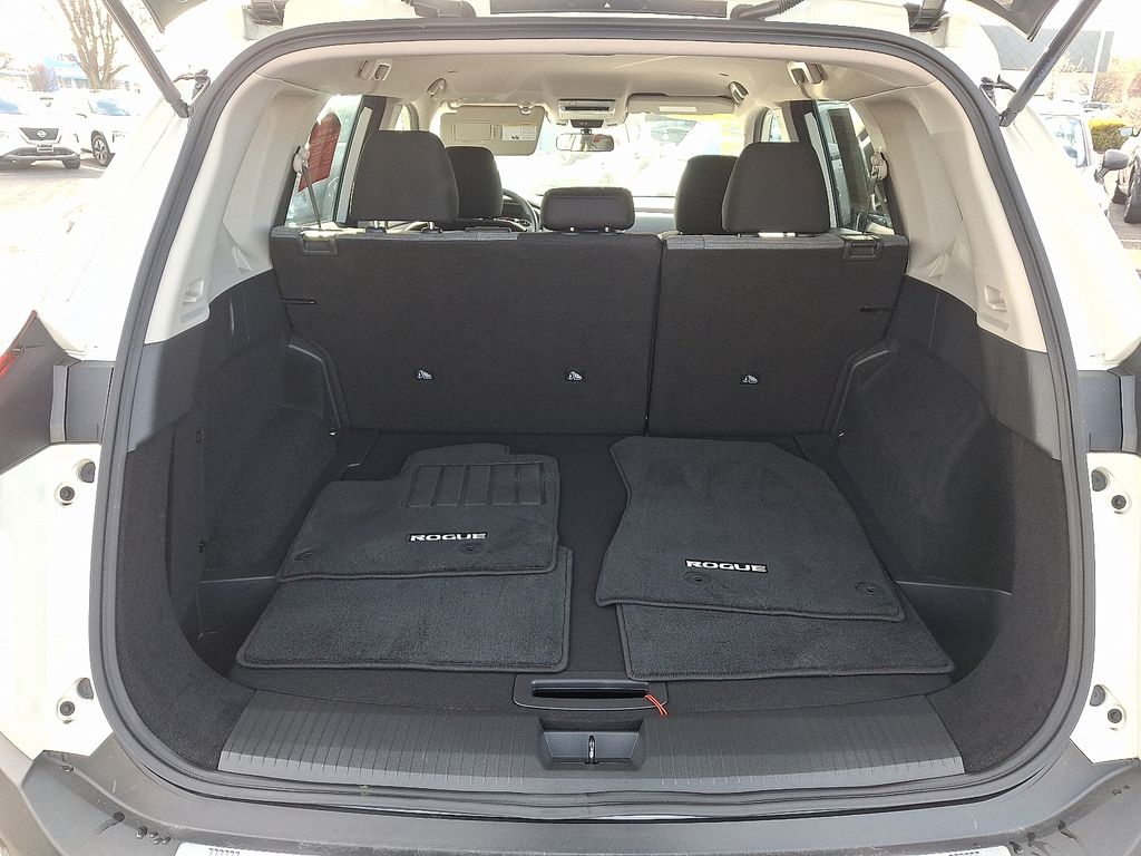 Thumbnail: 2023 Nissan Rogue - 29