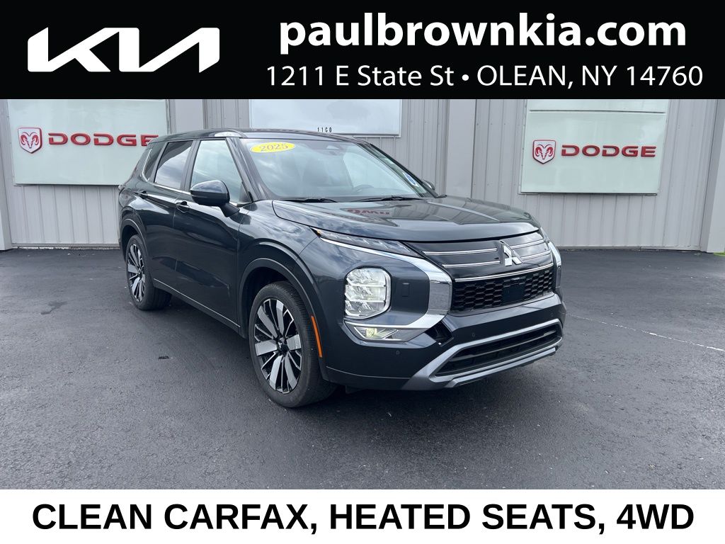 Graphite Gray 2025 Mitsubishi Outlander SUV / Crossover Front-Wheel Drive Continuously Variable Transmission